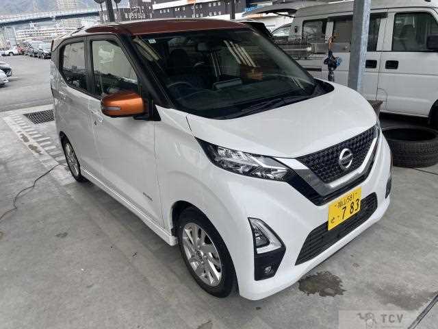 2022 Nissan Nissan Others