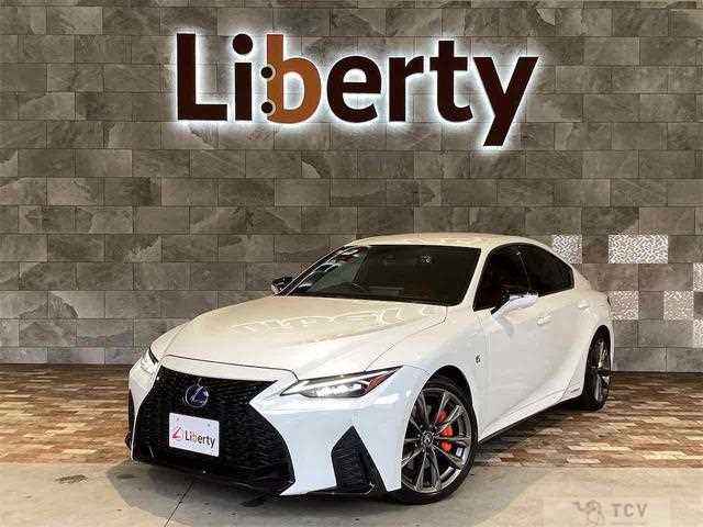 2021 Lexus IS