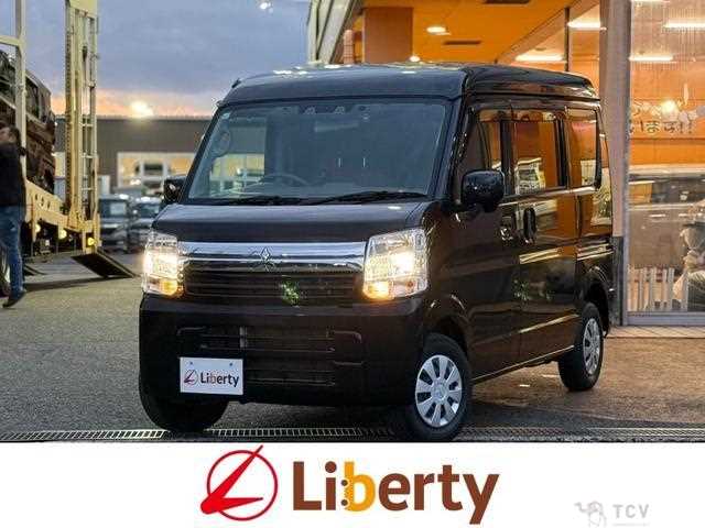 2022 Mitsubishi Minicab Van