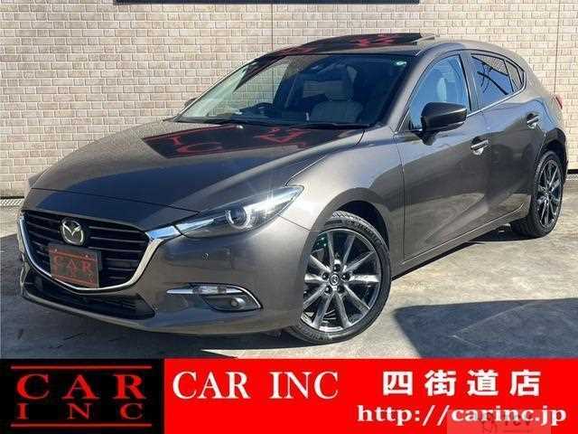 2017 Mazda Axela