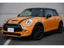 2017 BMW MINI