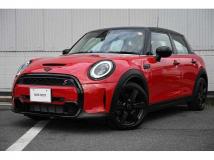 2022 BMW MINI