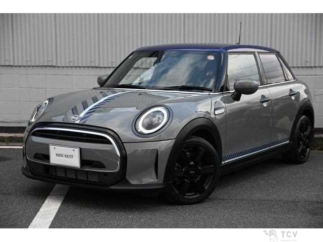2022 BMW MINI
