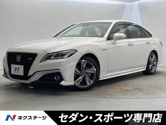 2019 Toyota Crown Hybrid