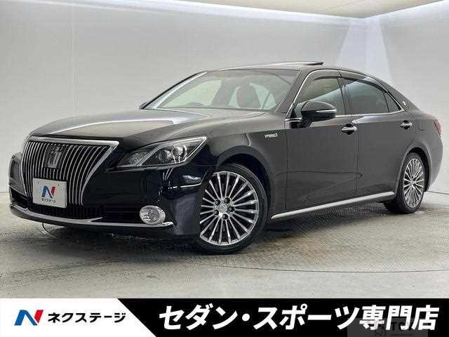 2014 Toyota Crown Majesta