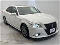 2013 Toyota Crown Hybrid