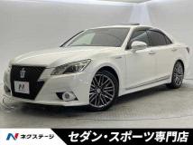 2013 Toyota Crown Hybrid