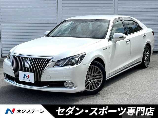 2014 Toyota Crown Majesta