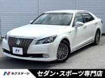 2014 Toyota Crown Majesta