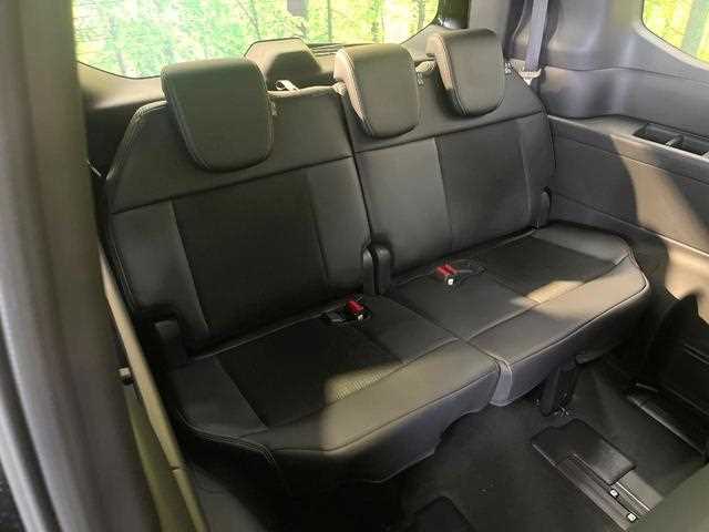 Honda Step WGN 2025 — фото 11 купить в Москве