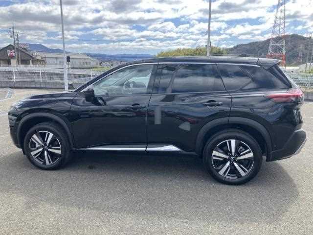 Nissan X-Trail 2025 — фото 3 купить в Москве