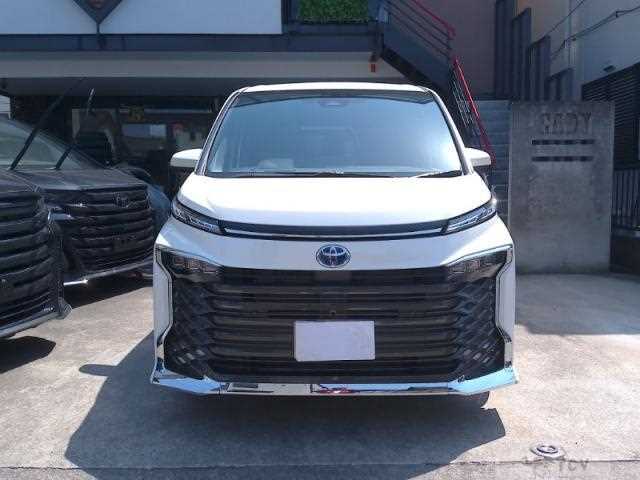 2025 Toyota Voxy