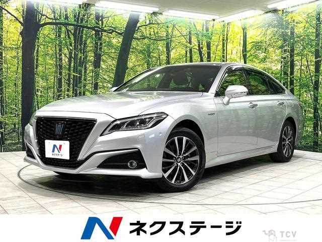 2019 Toyota Crown Hybrid