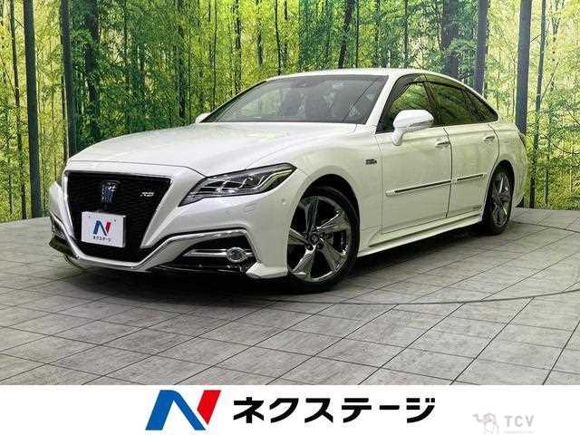 2019 Toyota Crown Hybrid