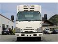 2020 Isuzu Elf Truck