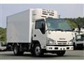 2020 Isuzu Elf Truck