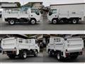 2013 Isuzu Elf Truck