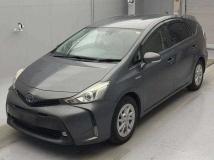 2015 Toyota PRIUS α
