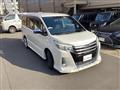 2014 Toyota Noah
