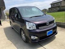 2013 Toyota Voxy
