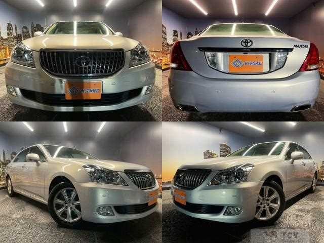 2009 Toyota Crown Majesta