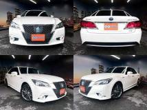 2013 Toyota Crown Hybrid