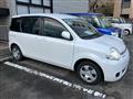 2010 Toyota Sienta