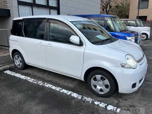 2010 Toyota Sienta