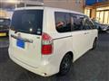 2010 Toyota Noah