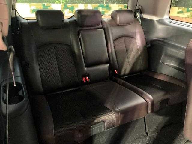 Nissan Elgrand 2024 — миниатюра 11
