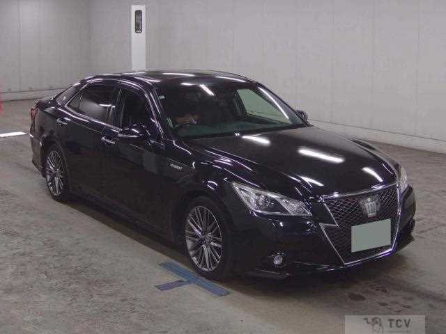 2013 Toyota Crown Hybrid
