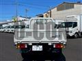 2020 Isuzu Elf Truck