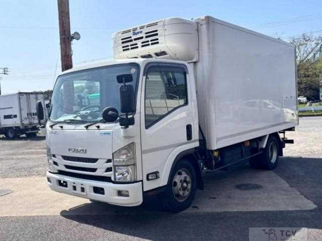 2021 Isuzu Elf Truck