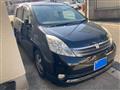 2005 Toyota Isis