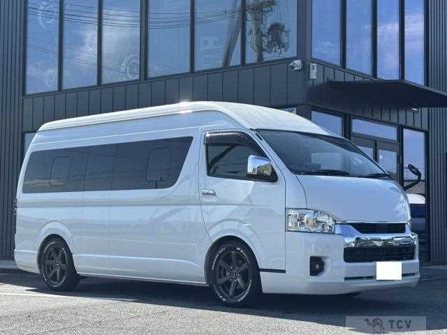 2023 Toyota Hiace Commuter