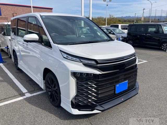2025 Toyota Voxy