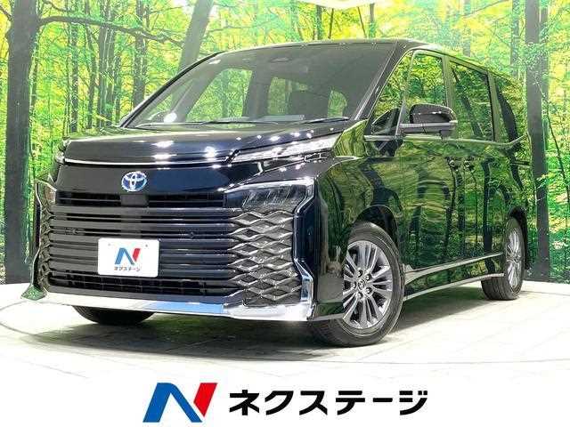 Toyota Voxy 2024 — миниатюра 2