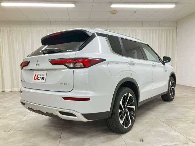 Mitsubishi Outlander 2023 — фото 9 купить в Москве