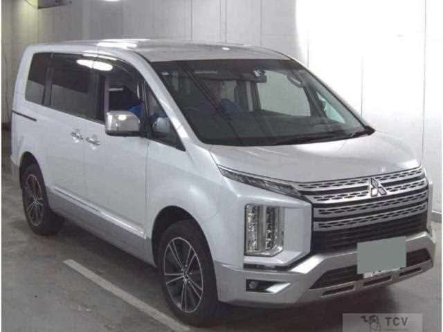 2022 Mitsubishi Delica D5