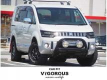 2009 Mitsubishi Delica D5