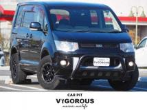 2011 Mitsubishi Delica D5