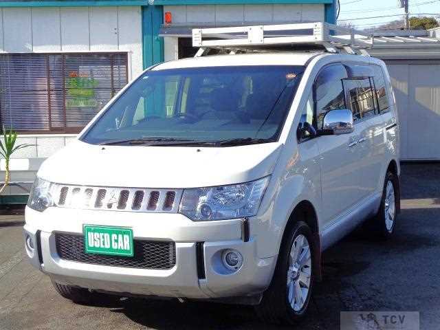 2009 Mitsubishi Delica D5