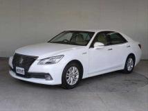 2014 Toyota Crown Hybrid
