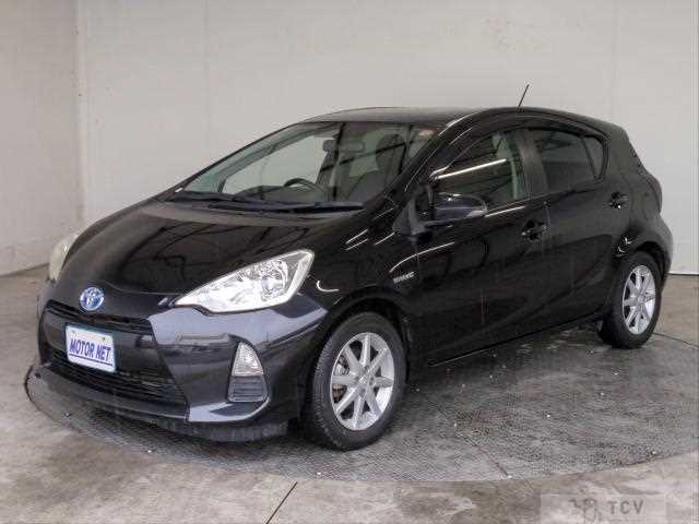 2013 Toyota AQUA
