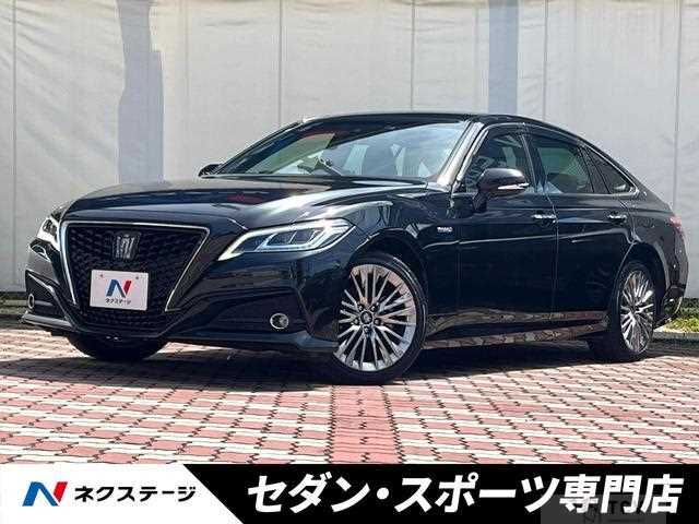 2018 Toyota Crown Hybrid