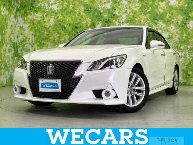 2013 Toyota Crown Hybrid
