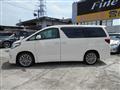 2013 Toyota Alphard G