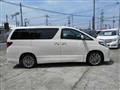 2013 Toyota Alphard G