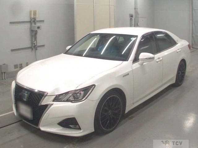 2016 Toyota Crown Hybrid