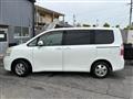 2008 Toyota Noah